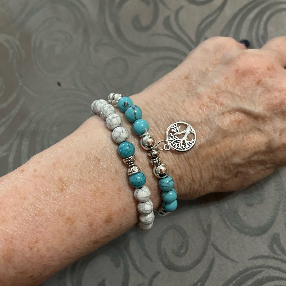 Turquoise and White Howlite Beaded Bracelet Set